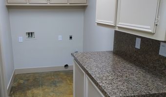 1739 E Mulberry, Angleton, TX 77515