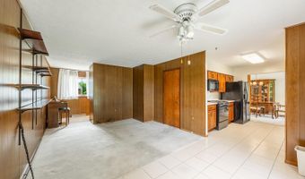 408 Hillview Dr, Aurora, IN 47001