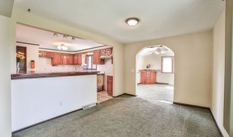 831 W Gebhard Ln, Alden, NY 14004