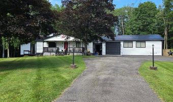 889 Old Grandview Rd, Beaver, WV 25813
