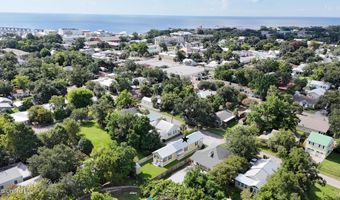 307 Saint George St, Bay St. Louis, MS 39520