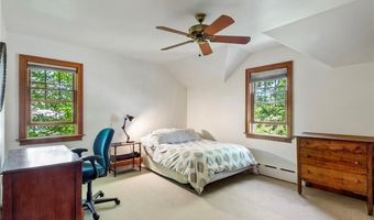 201 Paradise Ave, Middletown, RI 02842