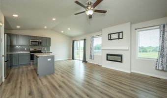 2860 Pilgrim Dr SW, Altoona, IA 50009