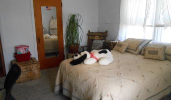 402 N College St, Albany, MO 64402