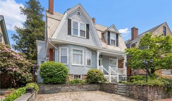 34 Bull St, Newport, RI 02840