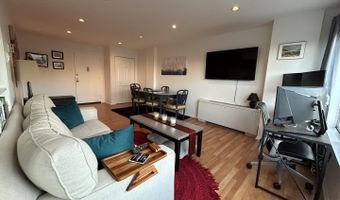 5340 HOLMES RUN Pkwy #706, Alexandria, VA 22304