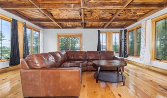 388 Sea View Dr, Warwick, RI 02889