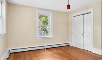 29 Firglade Ave, East Providence, RI 02915