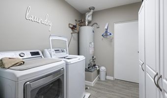 35310 S Pinnacle Pl, Black Canyon City, AZ 85324