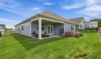 607 Pine Dune Ln, Aberdeen, NC 28315