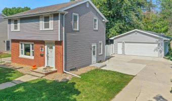 1124 W PARKWAY Blvd, Appleton, WI 54914
