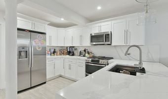 467 E 8th 1A, Boston, MA 02127