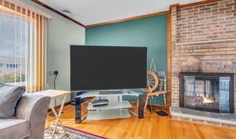 7 Glenwood Dr, Bayville, NJ 08721