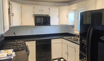 2711 GROVETON St, Alexandria, VA 22306