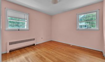 6 Ruthven Pl, Ann Arbor, MI 48104