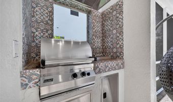 6203 MARBELLA Blvd, Apollo Beach, FL 33572