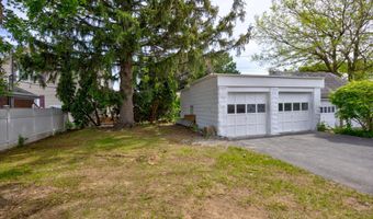 979 Washington Ave, Albany, NY 12206