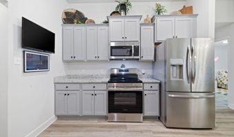 6268 Emerald Lk Dr, Biloxi, MS 39532
