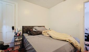 10 Walnut St, East Providence, RI 02914