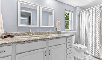 73959 Franklin Ln, Armada, MI 48005