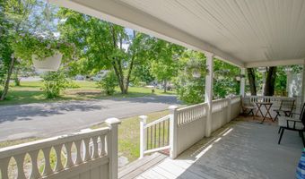 27 Princeton St, Bangor, ME 04401
