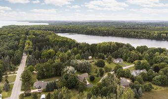 9550 Lakeside Dr, Alden, MI 49612