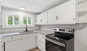 4 McGee St, Belton, SC 29627