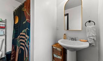 1215 Navarino St, Algoma, WI 54201