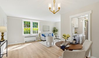 220 N THOMAS St 220-1, Arlington, VA 22203