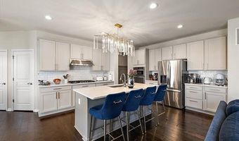 18918 Denali Cir, Northville, MI 48168