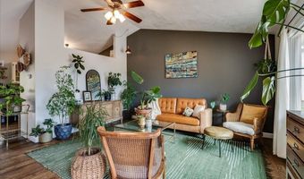 5650 WHITE Blf, Cheyenne, WY 82009