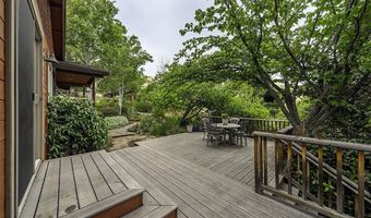 2815 Dead Indian Memorial Rd, Ashland, OR 97520