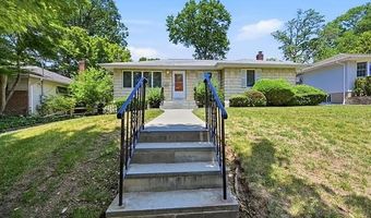 152 Nassau Dr, Albertson, NY 11507
