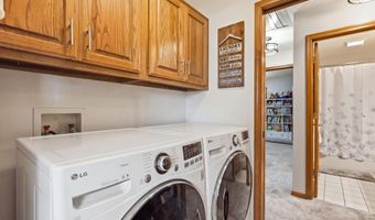 1309 Sanders Dr, Auburn, IN 46706
