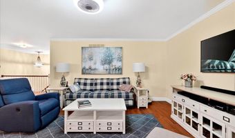 740 Woodside Trails Dr 103, Ballwin, MO 63021
