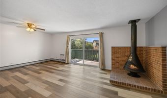 2150 S Vaughn Way 302D, Aurora, CO 80014
