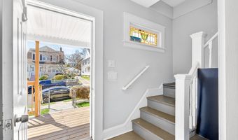 380 Gurdon St 1, Bridgeport, CT 06606