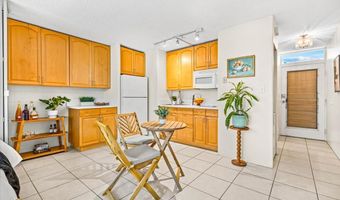 929 Ahana St 303, Honolulu, HI 96814