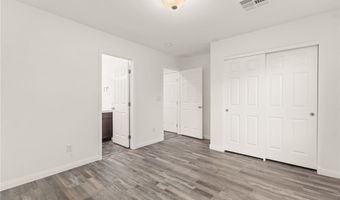 10525 Shiny Skies Dr, Las Vegas, NV 89129