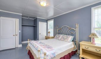 411 N Main St, Bishopville, SC 29010