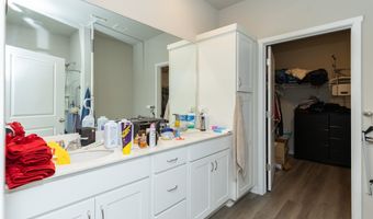 2820 NW 32nd Ln, Ankeny, IA 50023