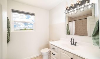 2121 W AZTEC Blvd, Aztec, NM 87410