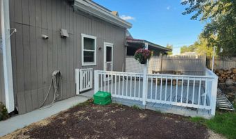 74 Railroad Ave, Epping, NH 03042