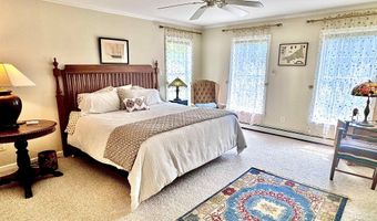 475 Sunrise Ln, Arlington, VT 05250