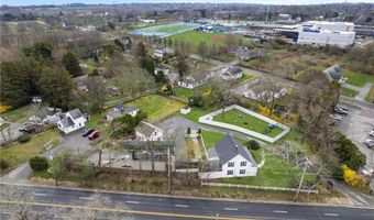 599 E Main Rd, Middletown, RI 02842