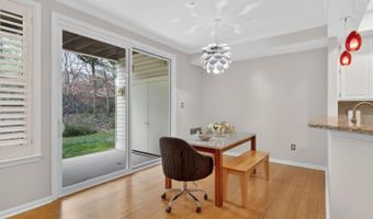 6944 ELLINGHAM Cir #A, Alexandria, VA 22315