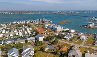 301 Old Causeway Rd, Atlantic Beach, NC 28512