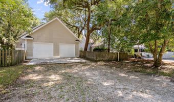 7 Holbrook Dr, Beaufort, SC 29902