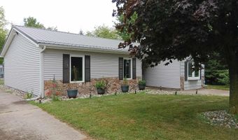 305 Chapel Ln, Ashley, IN 46705