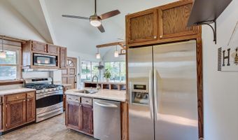 49 N Smith St, Avenel, NJ 07001